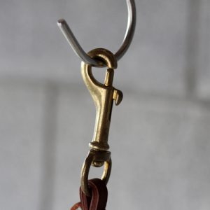 Leatherhanger-001