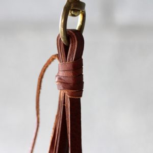Leatherhanger-001
